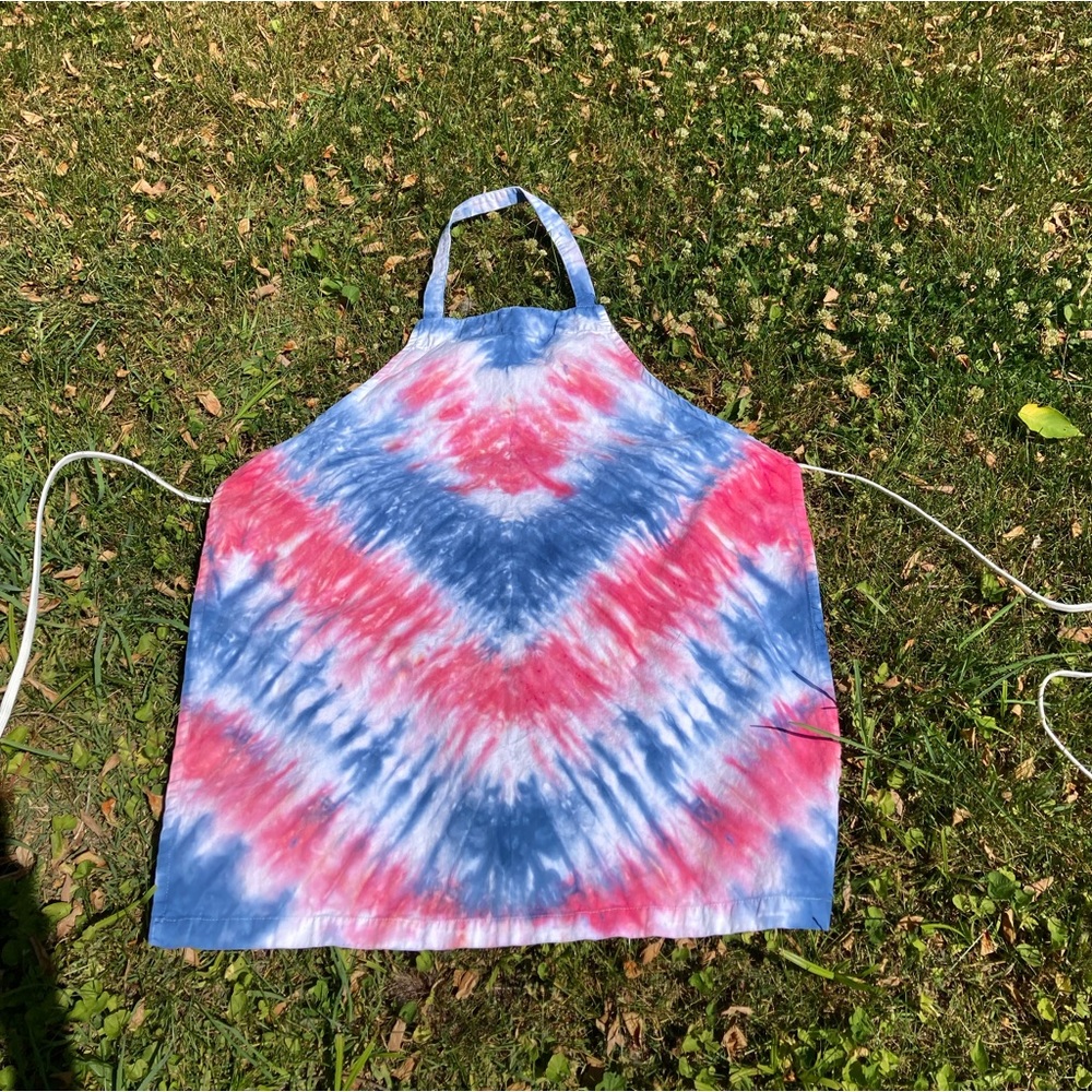 NWOT Custom Tie Dye Apron